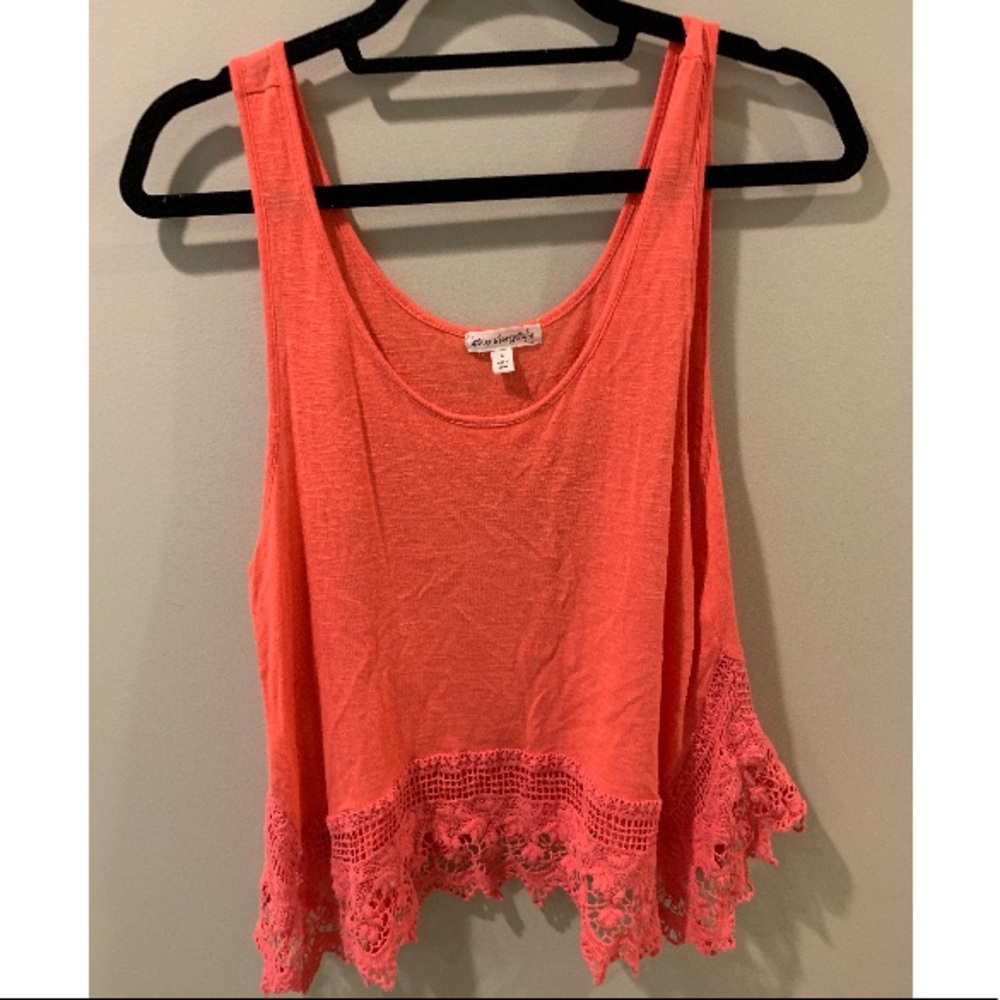 Cropped tank with lace detail on bottom